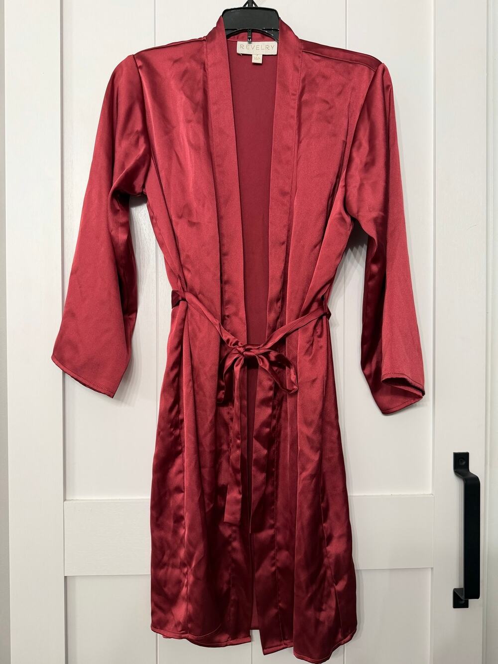 Revelry Getting Ready Satin Robe in Burgundy size XS/S EUC